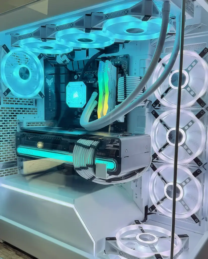 Montaje Gaming PC Phanteks Alpedrete Montaje Gaming PC Phanteks Alpedrete